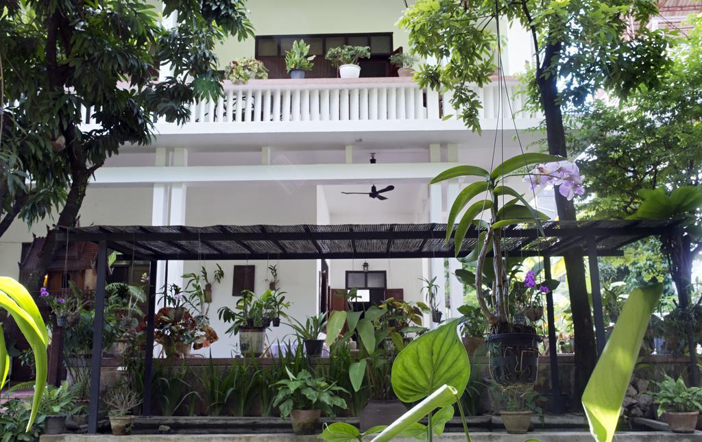 Lani'S House By The Ponds Hotel Viêng Chăn Ngoại thất bức ảnh